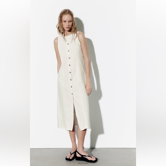 ✨SALE✨ ZARA DENIM MIDI DRESS ✨SALE✨ - Picture 1 of 8